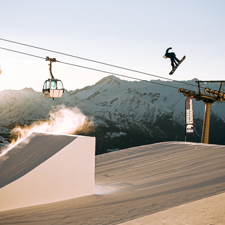 Ursussnowpark Action